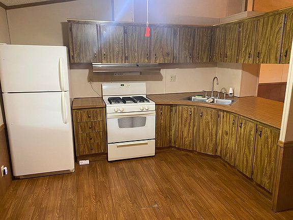 2nd image of 2640 Avenue I
