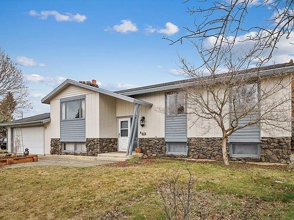 2nd image of 1020 N Bolivar Rd