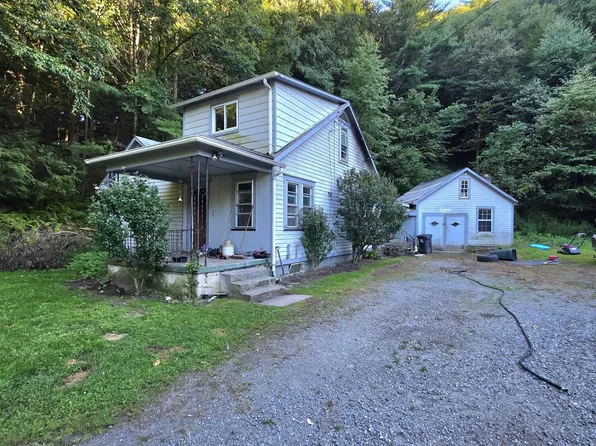 1468 W 8th St, Wyoming, PA 18644