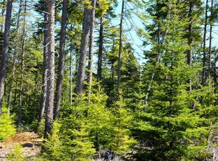 7 SE Creek Dr, Bass Harbor, ME 04653