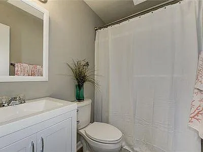 5210 Johnstown Ln — Photo 3