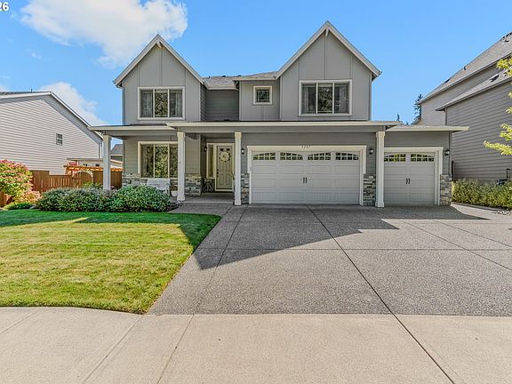 2nd image of 3207 NE 174th St