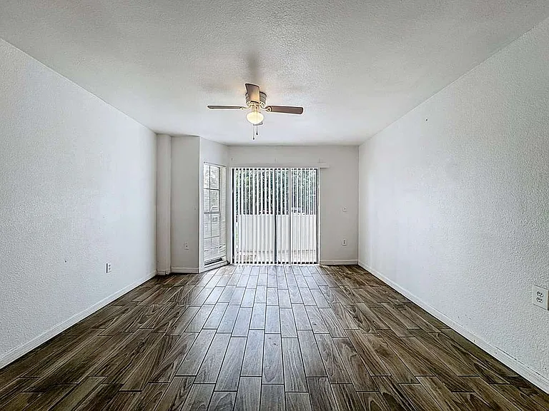 5977 Village Cir #5977 — Photo 29