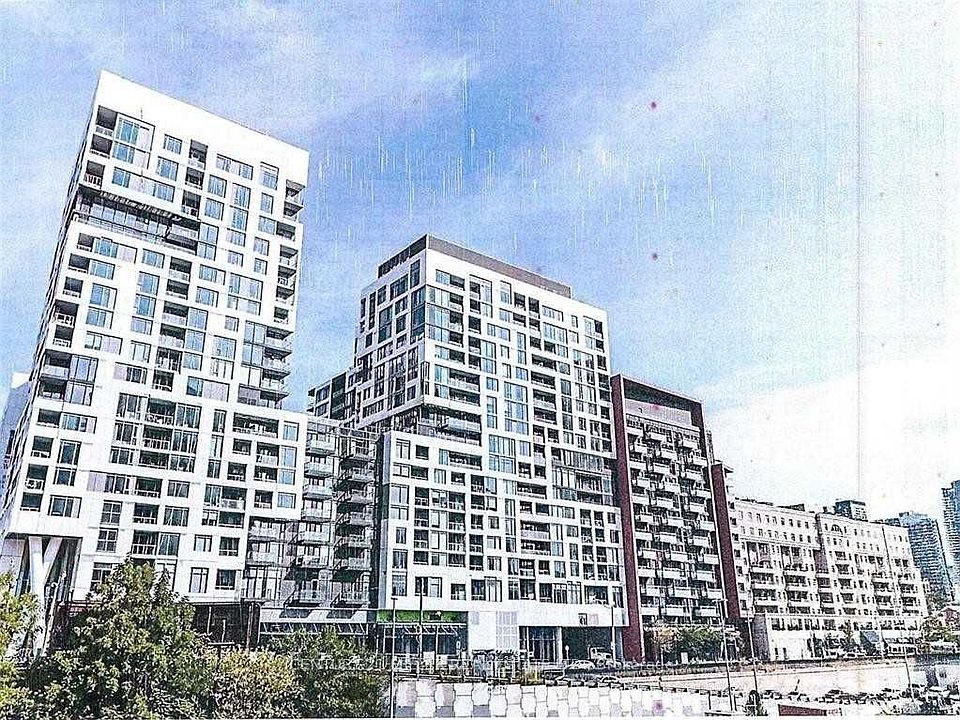 1st image of 576 Front St W #429