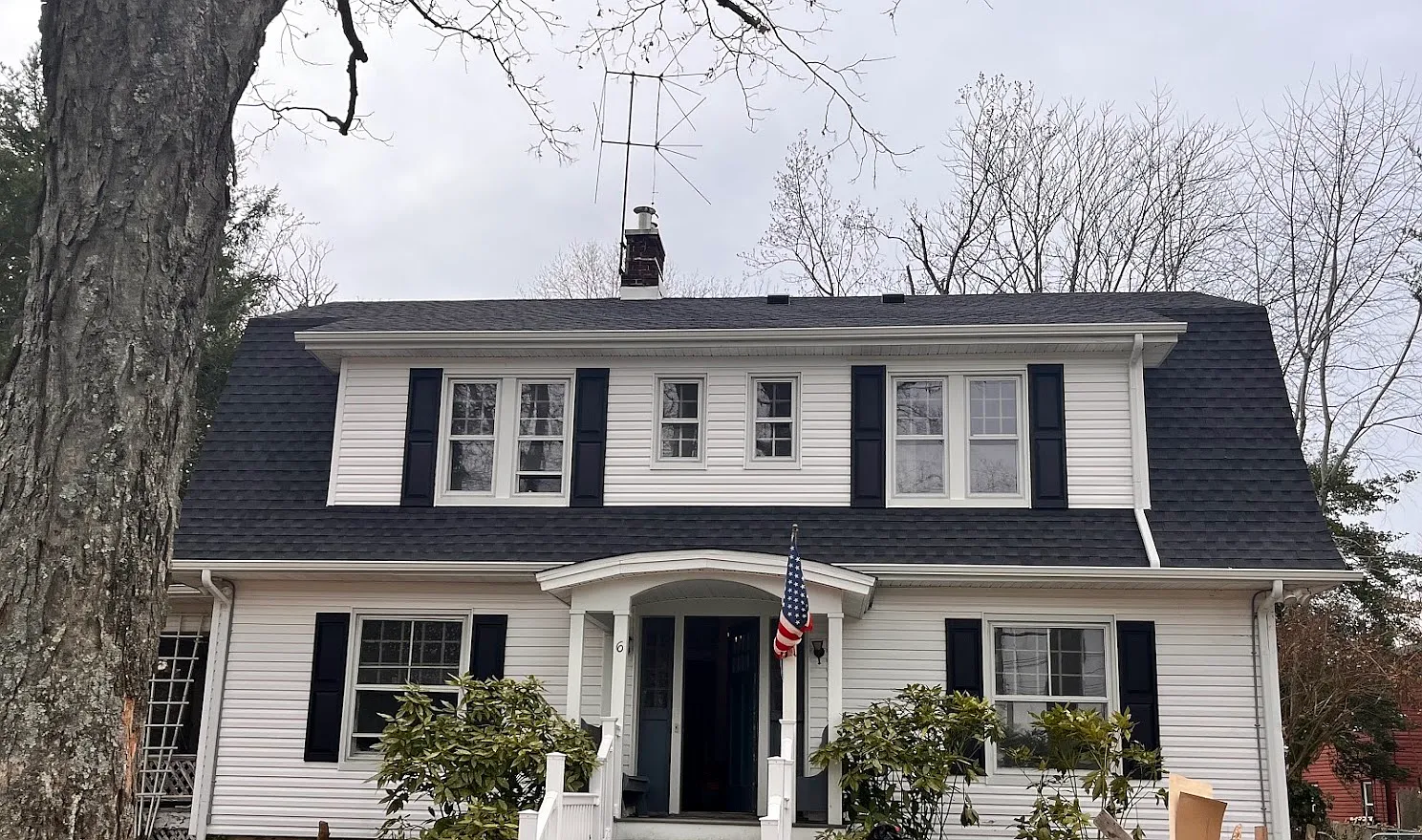 4 bed, 1976 sqft, $2,900 — Photo 2