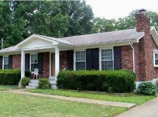 7110 Kromer Dr, Louisville, KY 40218