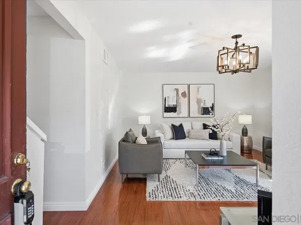 8353 Summerdale Rd #B, San Diego, CA 92126