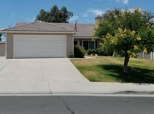 27541 Eastwind Dr, Corona, CA 92883