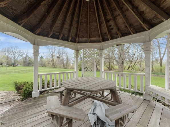 3850 Jaycox Rd, Avon, OH 44011