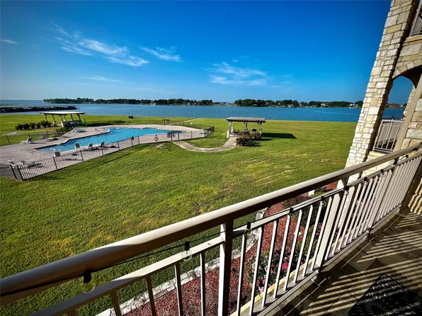 9900 Northshore Blvd APT 3202, Corsicana, TX 75109