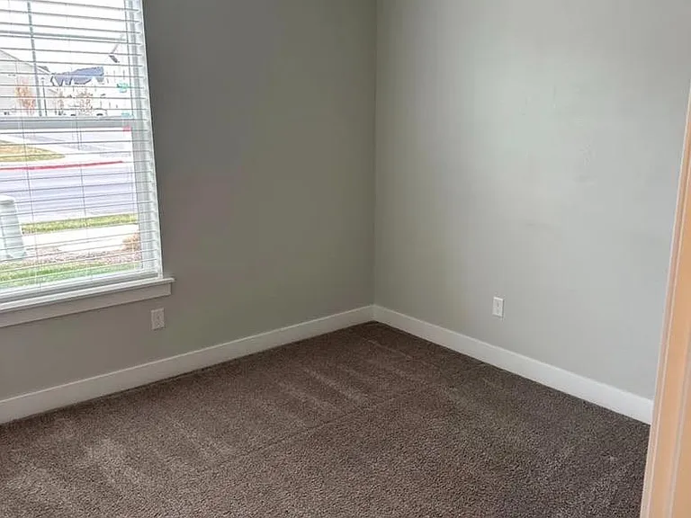 Unit Photo