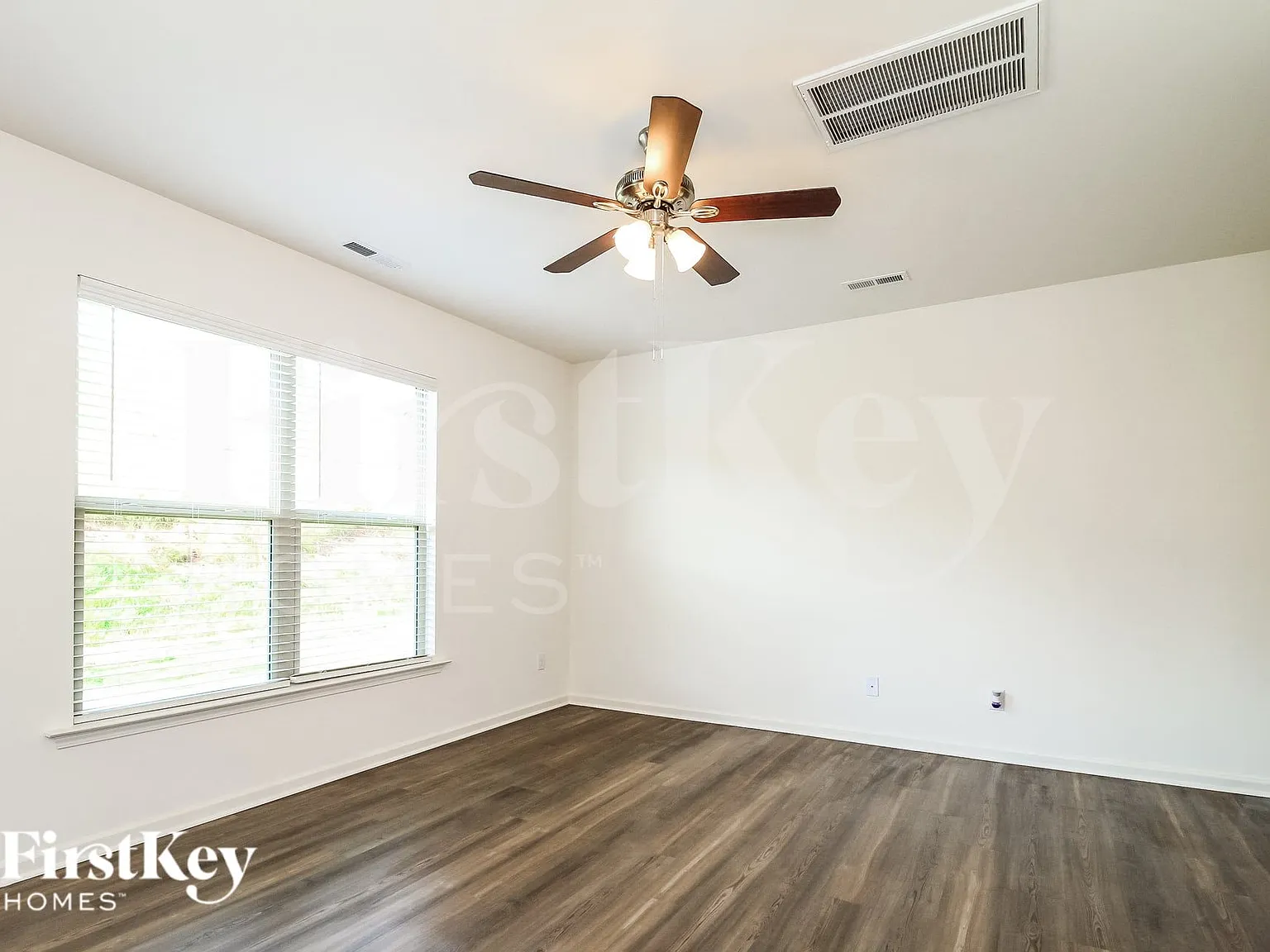 3 bed, 2.5 bath, 1740 sqft, $2,195 — Photo 4