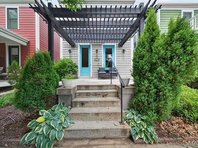 3174 Canal St, Saint Charles, MO, 63301