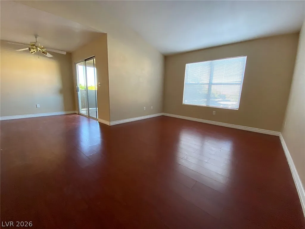 2 bed, 2.0 bath, 1089 sqft, $1,400 — Photo 4