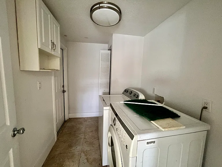 100 Sunset Ln — Photo 13