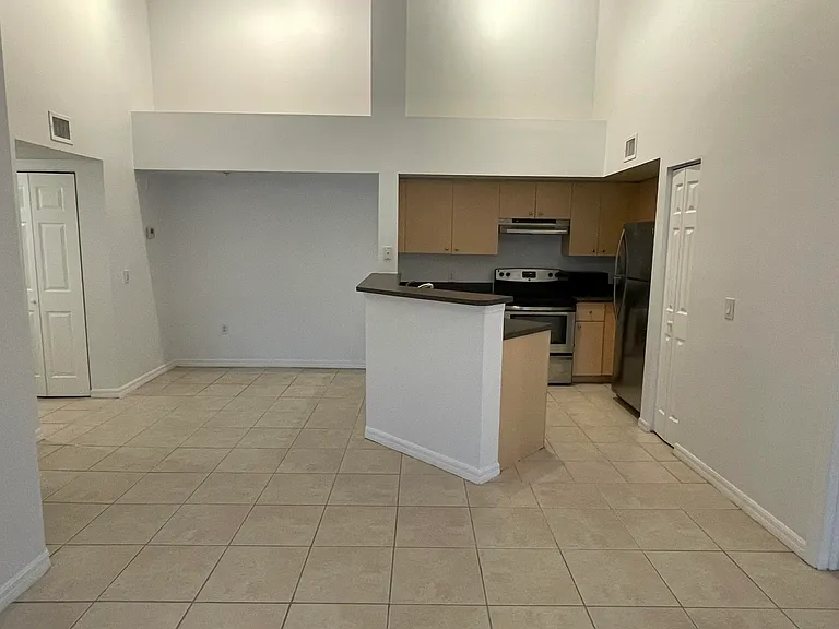 4041 San Marino Blvd #303 — Photo 1
