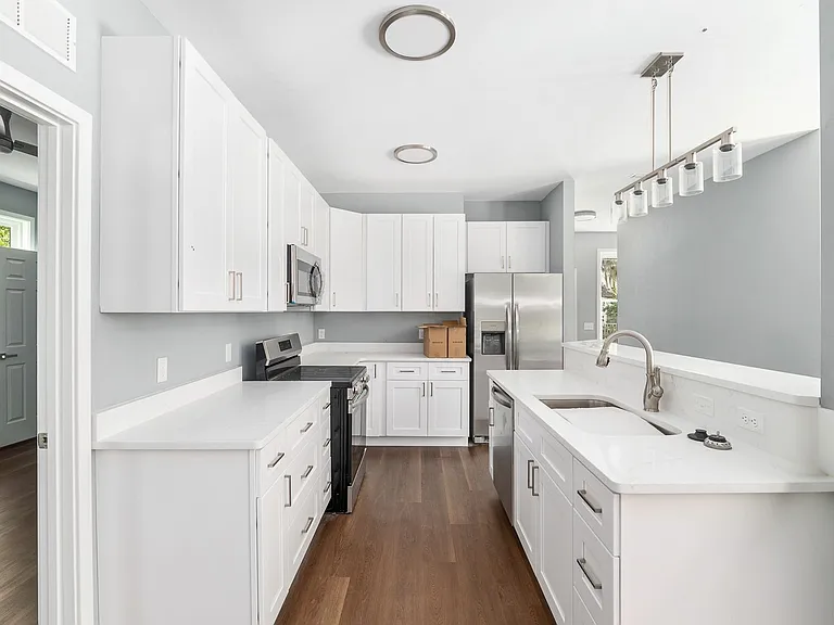420 NW 3rd Ave — Photo 9
