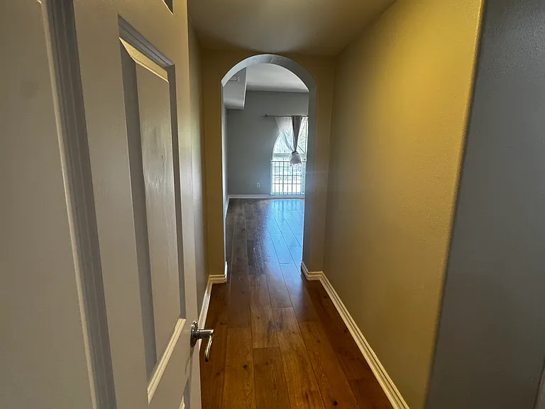 10715 Camarillo St #101 — Photo 21