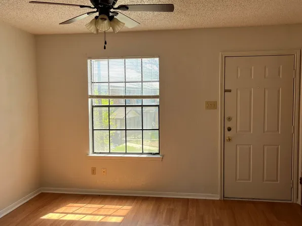 103 White Wing Cir APT D, Copperas Cove, TX 76522