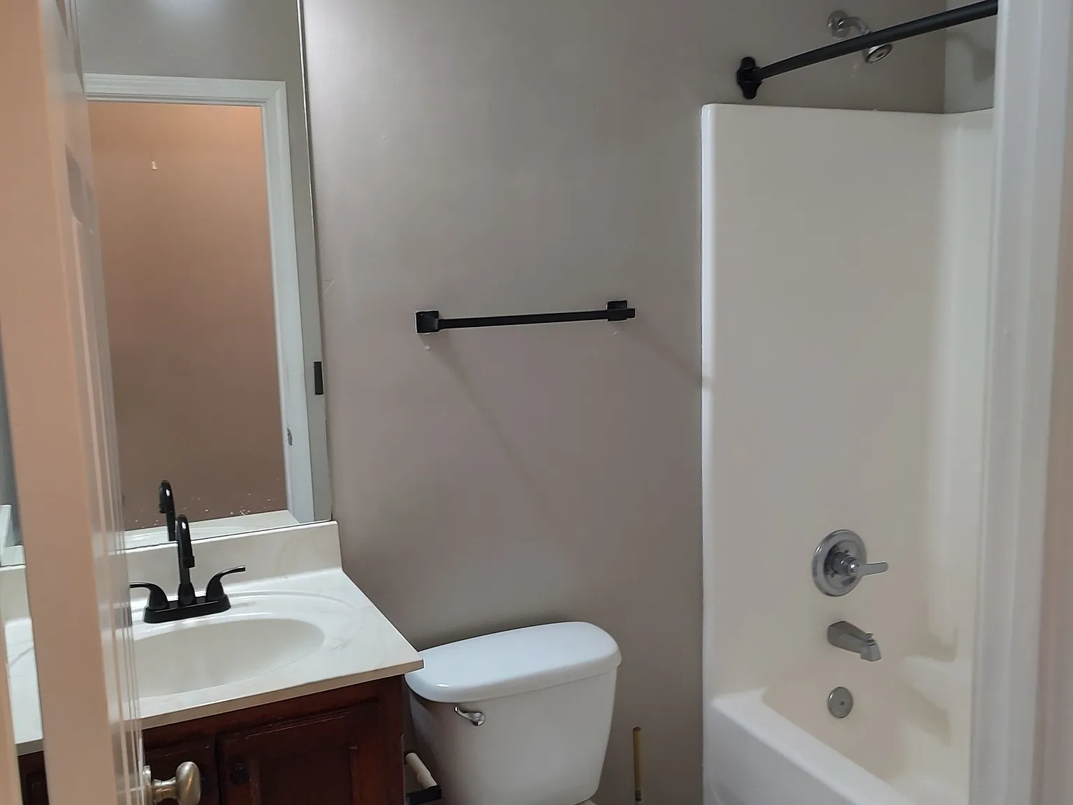 138 Woodlard - 138 W... — Photo 2