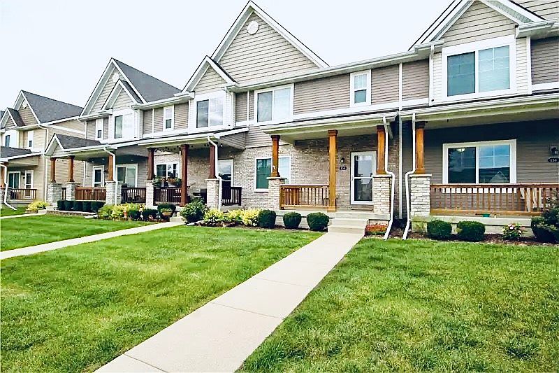 1st image of 150 Cambridge Dr