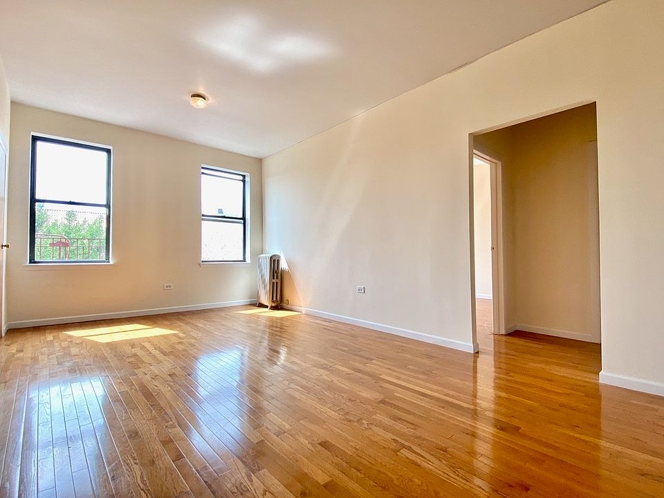 2nd image of 585 Isham St APT 5H