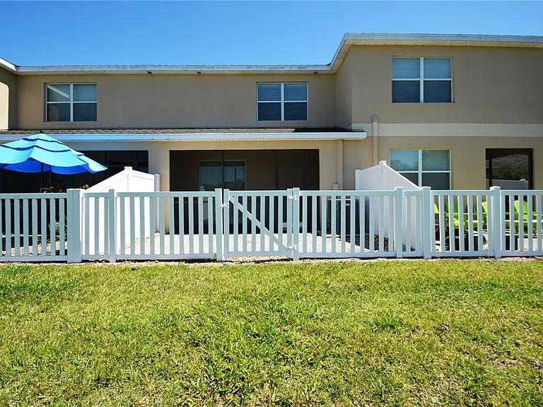 11925 Greengate Dr — Photo 45