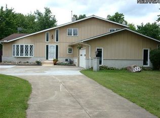 1000 Ledge Rd, Macedonia, OH 44056