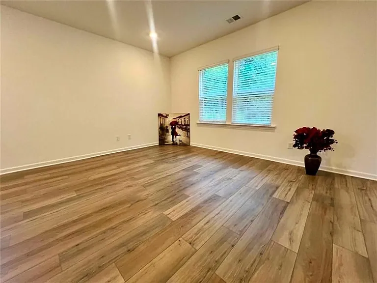 683 Evergreen Rd — Photo 24