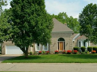 941 Southmoor Cir NE, Canton, OH 44721