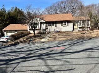 38 Alpine St, Millbury, MA 01527