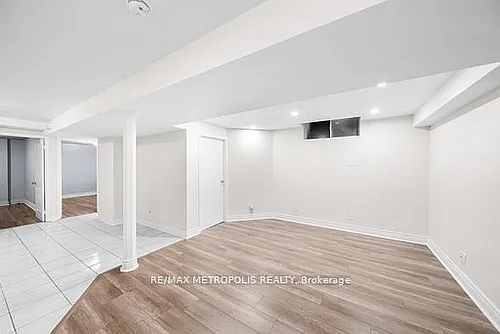 60 Cranberry Cres #BASEMENT Photo 1