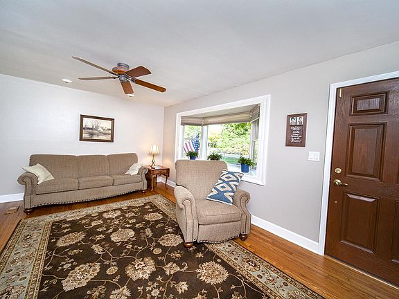 2nd image of 362 Mitchell Dr