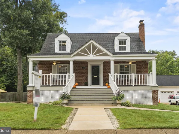 117 S Lee St, Falls Church, VA 22046
