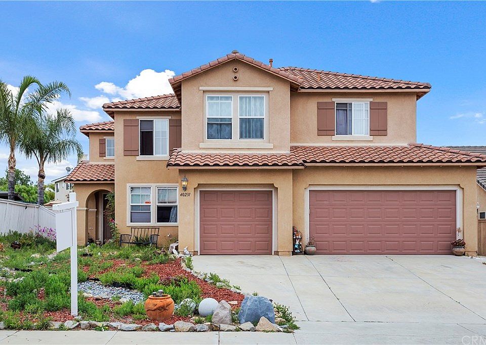 1st image of 40231 Banyan St