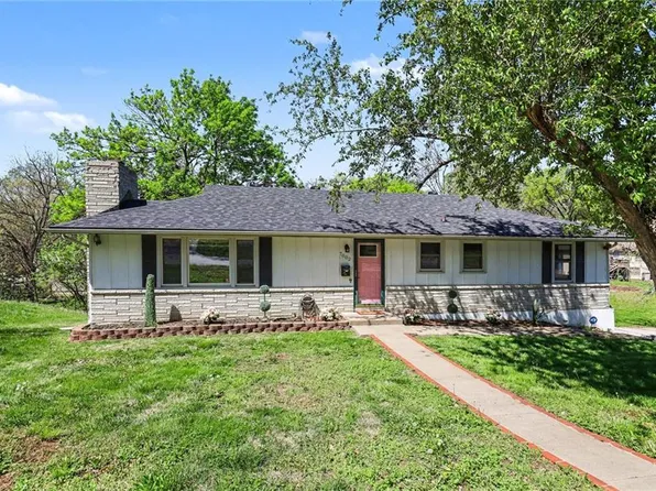 7002 N Baltimore Ave, Gladstone, MO 64118