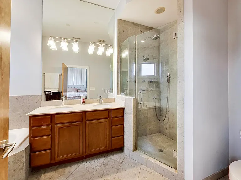 2342 W North Ave #401 — Photo 12