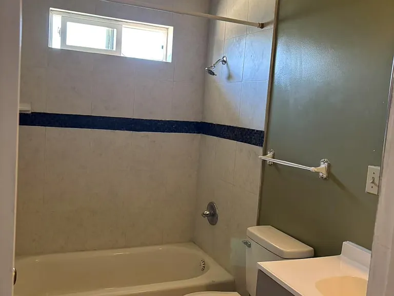 136 Mitchell Ave — Photo 7