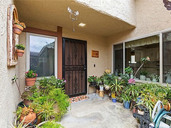 3rd image of 600 Magnolia Way
