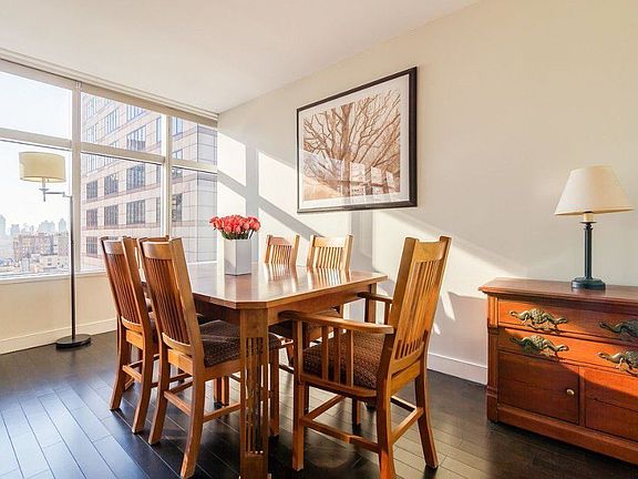4th image of 160 W 66th St APT 18F