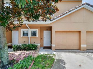 1254 N Fairway Dr #18, Apopka, FL 32712