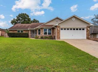 6853 Rickwood Dr, Pensacola, FL 32526