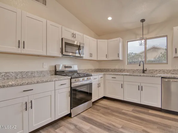 2113 N Jacana Loop, Tucson, AZ 85745
