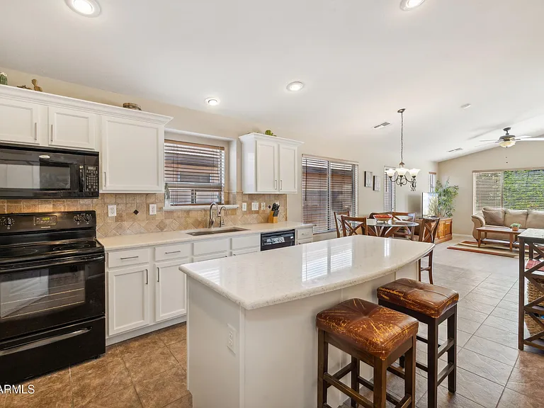 101 W Red Mesa Trl — Photo 5