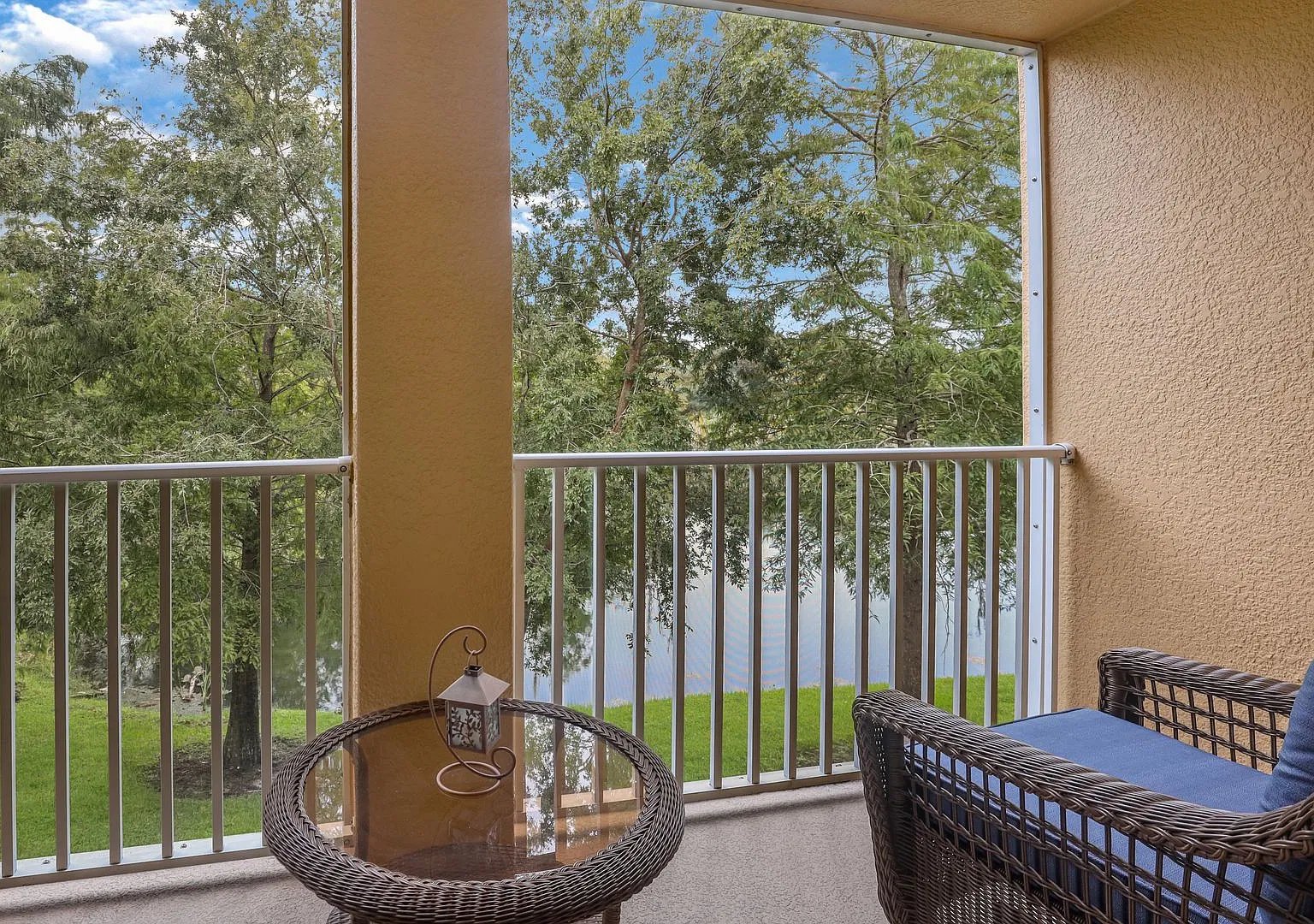 Pet-Friendly Condo in Gated Lakewood Ranch Community! — Photo 3
