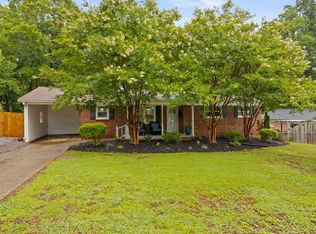 11 Ardmore Dr, Taylors, SC 29687