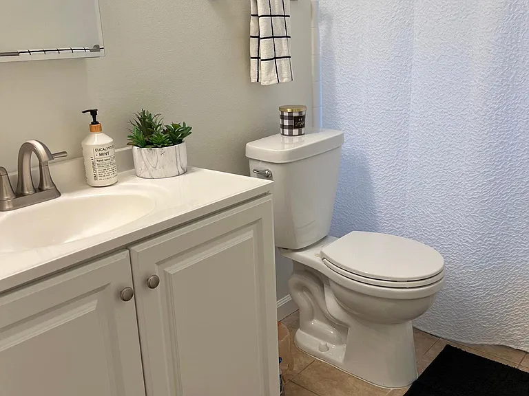 GUEST BATHROOM