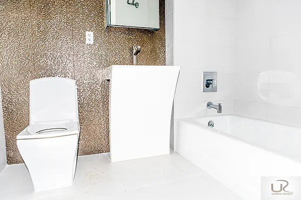 Rented by Urban Realty NYC | media 8