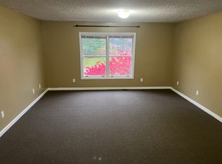 (Undisclosed Address), Auburn, ME 04210