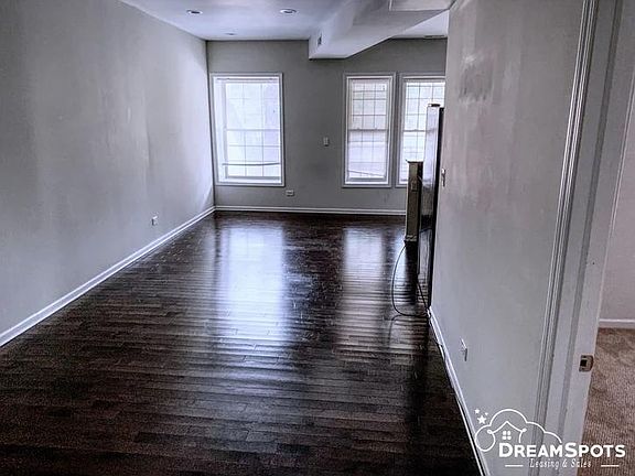 3rd image of 4320-1A S Michigan Ave